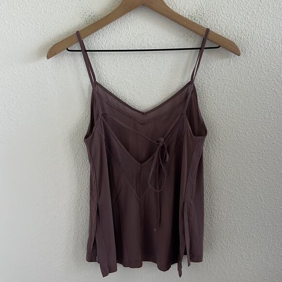 Lululemon Final Count Tank Lightweight Tie Back 4 - Picture 2 of 5